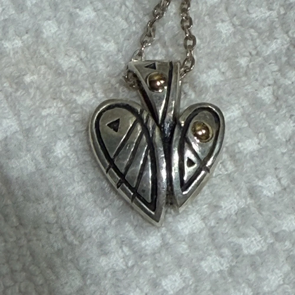 Elegant Silver and Gold Heart Pendant Necklace - Picture 4 of 6